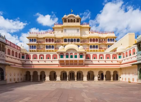 Ve dep trai nhu tai tu cua vi vua tre o An Do-Hinh-11