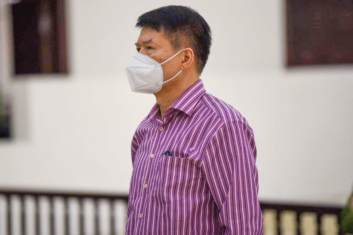 Cuu Thu truong Bo Y te Truong Quoc Cuong nhan an 3 nam tu