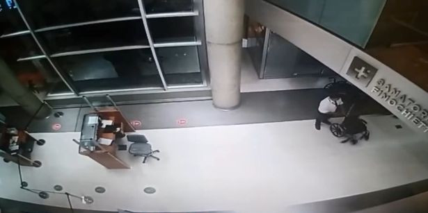 Hình ảnh ớn lạnh 'bệnh nhân ma' trong bệnh viện sau khi qua đời - Hình 2 Hinh anh on lanh 'benh nhan ma' trong benh vien sau khi qua doi-Hinh-2