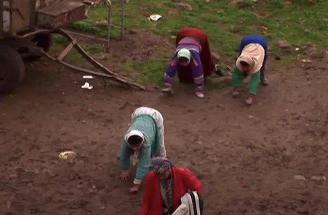  Ngôi làng kỳ lạ này nằm tại một vùng núi hẻo lánh ở Thổ Nhĩ Kỳ, rất xa trung tâm nên ít người biết về sự tồn tại của nó.