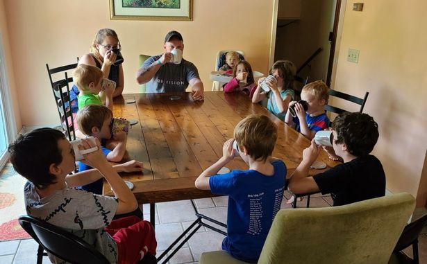 Cô gái 29 tuổi có 9 con, chi 36 triệu/tháng tiền ăn cả nhà - Hình 3 Co gai 29 tuoi co 9 con, chi 36 trieu/thang tien an ca nha-Hinh-3