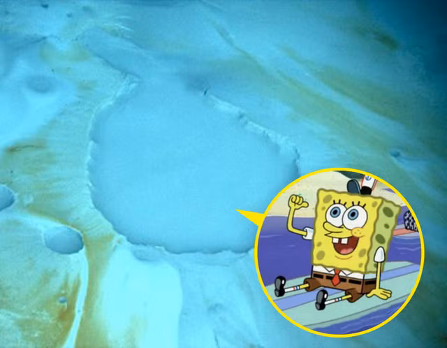 Tồn tại các hồ nước dưới nước: Những hồ nước dưới biển thật sự xuất hiện trong đời thực. Những kỳ quan thiên nhiên này được gọi là hồ nước muối và độ mặn của chúng có thể rất cao.