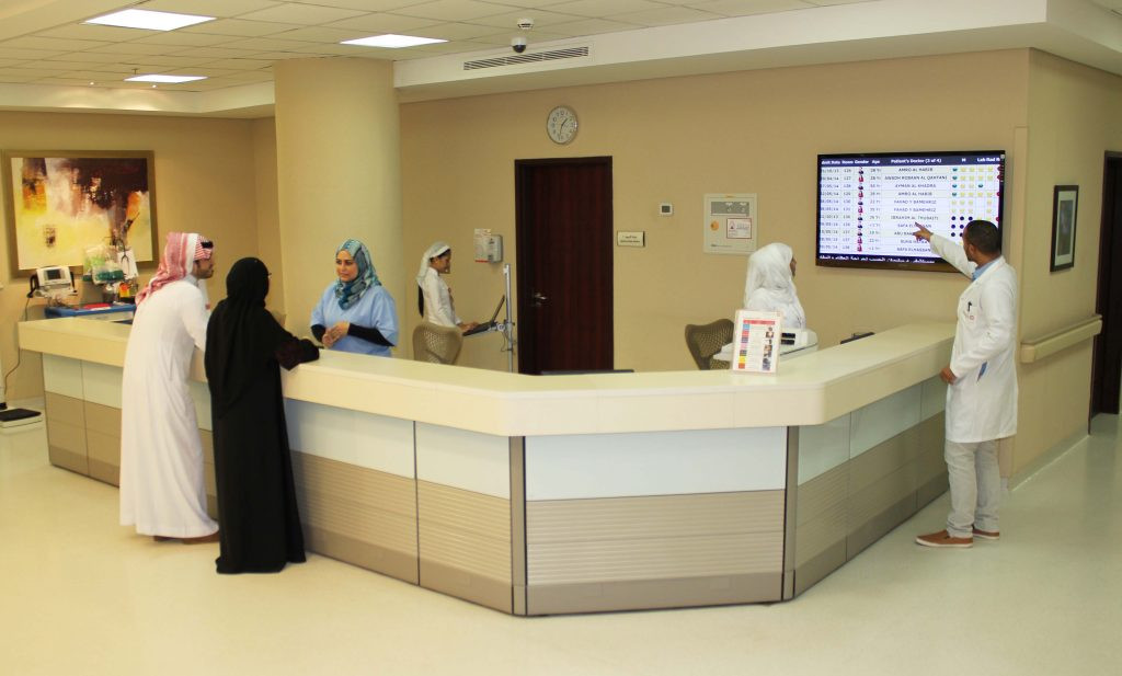 Tại Saudi Arabia, đồng tính và phẫu thuật chuyển giới bị xem là phạm pháp. Hồi tháng 3/2017, hai người chuyển giới đã bị cho vào bao tải, đánh đập và tra tấn đến chết tại nước này.