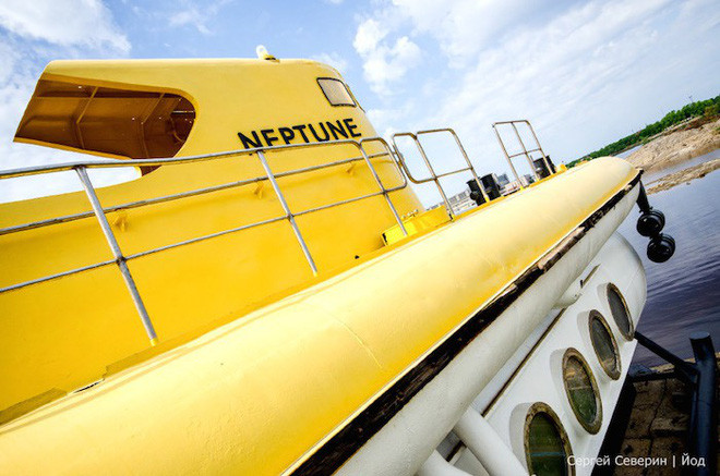 Mùa thu năm 1992, tập đoàn liên danh (cũng được lấy tên là "Neptune") giữa hai nước Nga-Ý đã được thành lập để điều hành hoạt động của con tàu Neptune.