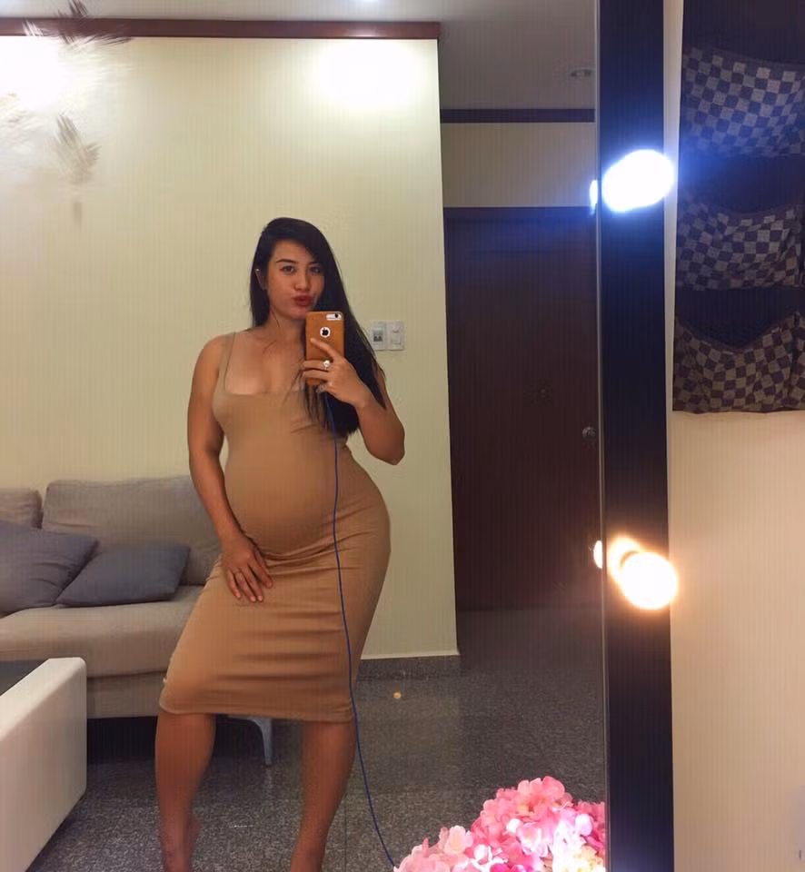 Nguoi dep sieu vong 3 Sai Gon hoa "khong lo" khi mang bau-Hinh-9