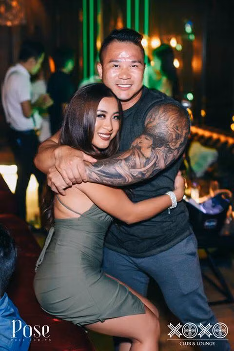 Nguoi dep sieu vong 3 Sai Gon hoa "khong lo" khi mang bau