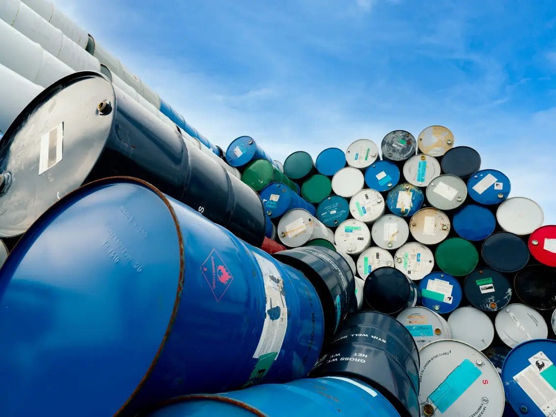 Giá xăng hôm nay 10/11: Tăng bật dữ dội? Gia xang hom nay 10/11: Tang bat du doi?