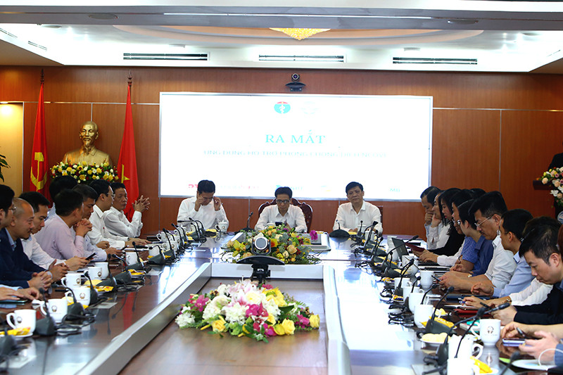 Chinh thuc dua vao hoat dong 2 ung dung phong chong COVID-19-Hinh-2