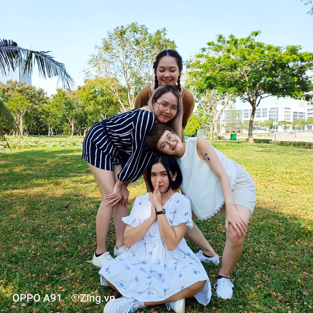 Bỏ túi những dáng pose style “anh em mình”.