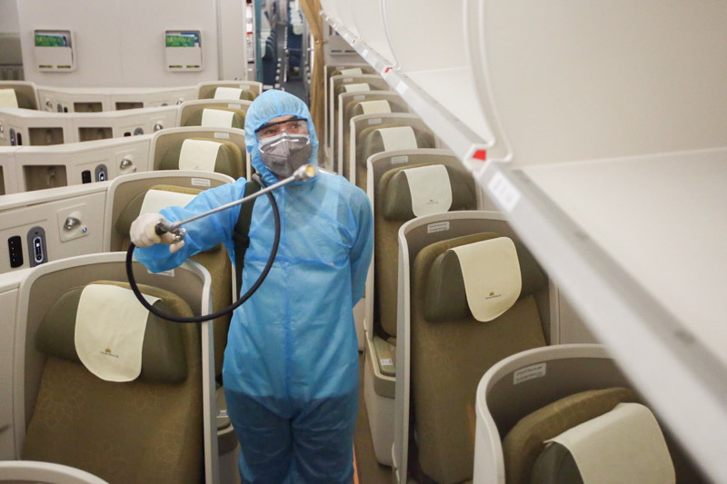 Tất cả các khoang hành khách đối với các hạng ghế đều được thực hiện phun khử trùng.