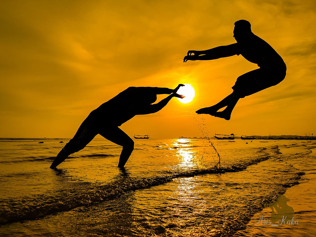 Ý tưởng mới mẻ, kêt hợp với lựa chọn thời điểm chụp hình xuất sắc, đây là một tác phẩm khơi gợi nhiều cảm hứng cho cộng đồng. Bức ảnh được chụp bởi tác giả Ariez Ameerunn với chiếc Huawei P30 pro.