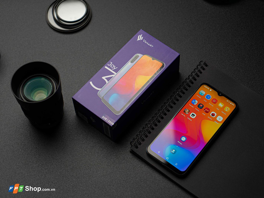 Vsmart Joy 3 dễ dàng mua tại các đại lý như thegioididong.vn, fptshop, hoàng hà mobile, CellphoneS, Viettel, Nguyenkim. Tại Fptshop trong thời gian qua Vsmart Joy được nhiều khách hàng lựa chọn và trở thành top điện thoại phân khúc trung thấp bán chạy.