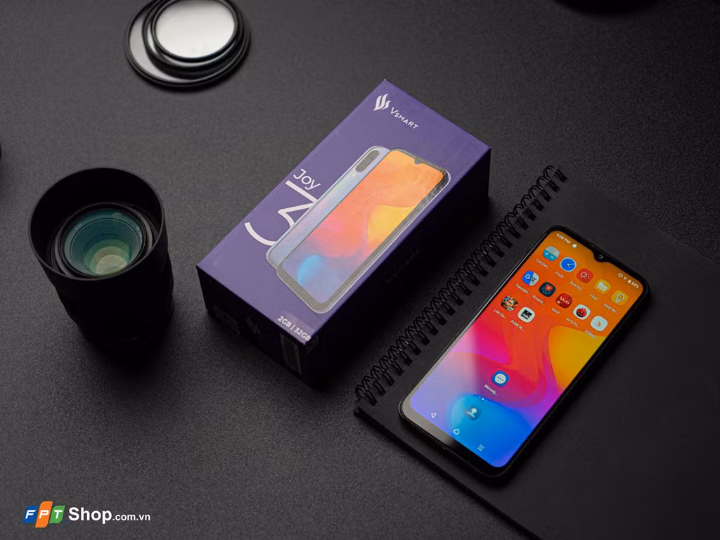 Vsmart Joy 3 dễ dàng mua tại các đại lý như thegioididong.vn, fptshop, hoàng hà mobile, CellphoneS, Viettel, Nguyenkim. Tại Fptshop trong thời gian qua Vsmart Joy được nhiều khách hàng lựa chọn và trở thành top điện thoại phân khúc trung thấp bán chạy.