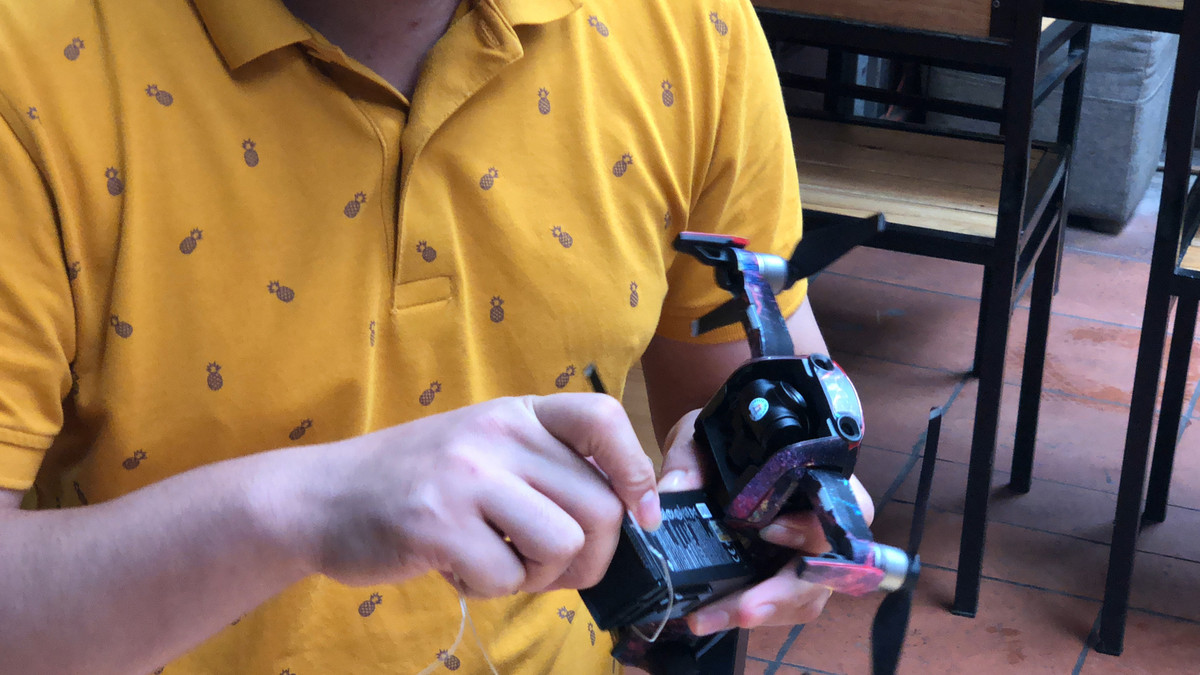 Thuc hu cau chuyen dung flycam phuc vu quan an tai Ha Noi-Hinh-5