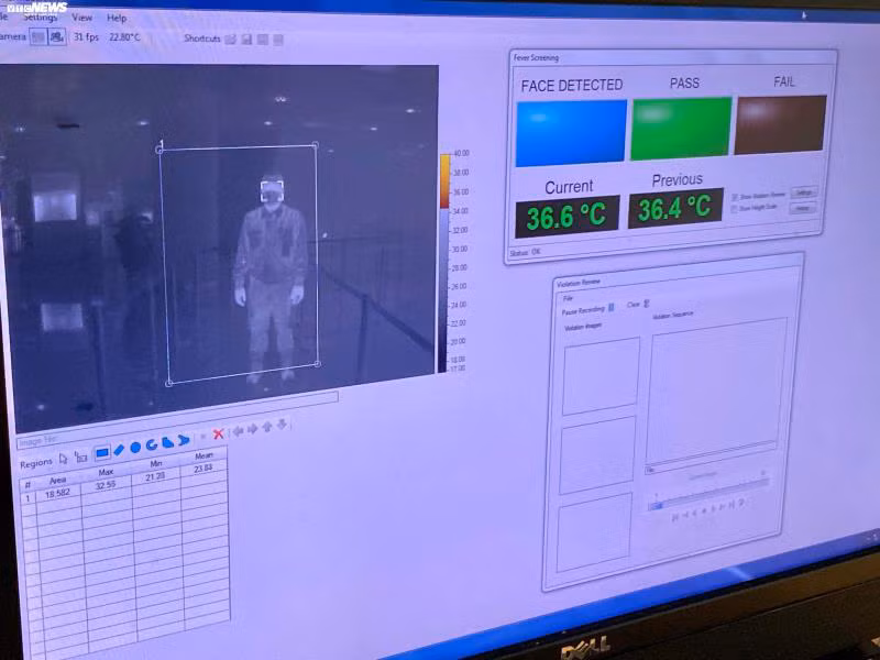 Chi tiết hình ảnh đo thân nhiệt của máy đo thân nhiệt tại sân bay Nội Bài. Máy đo sẽ giúp phát hiện những hành khách có biểu hiện nhiễm Covid-19. (Ảnh VTCNews)