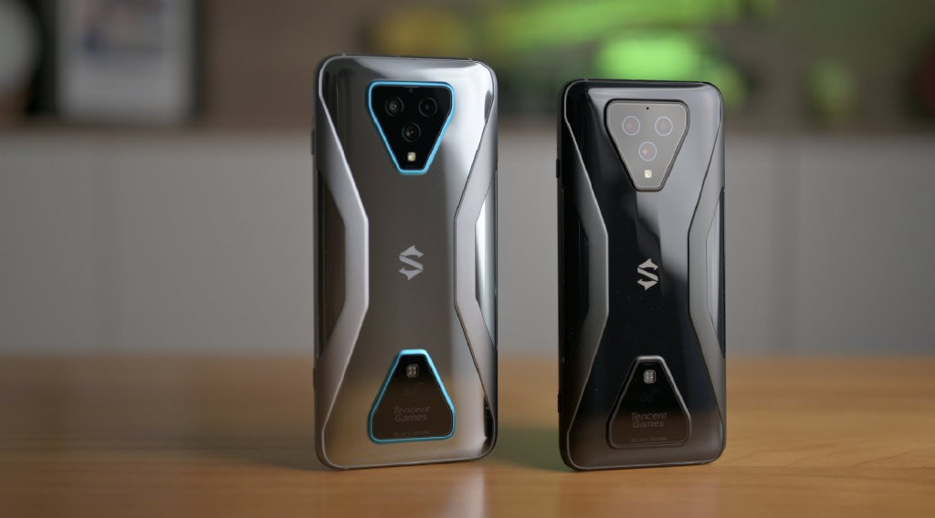 Về bộ nhớ, dòng điện thoại di động chơi game Tencent Black Shark 3 sử dụng bộ nhớ LPDDR5 tối đa 12G.