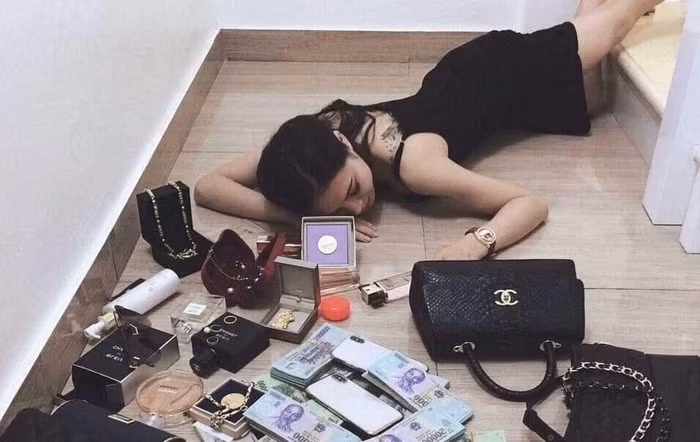 Phụ nữ có tiền là kiểu phụ nữ, trong tình yêu hết mình nhưng không bi luỵ. Hi sinh nhưng không bất chấp, tin tưởng nhưng không si mê. (ảnh minh họa)