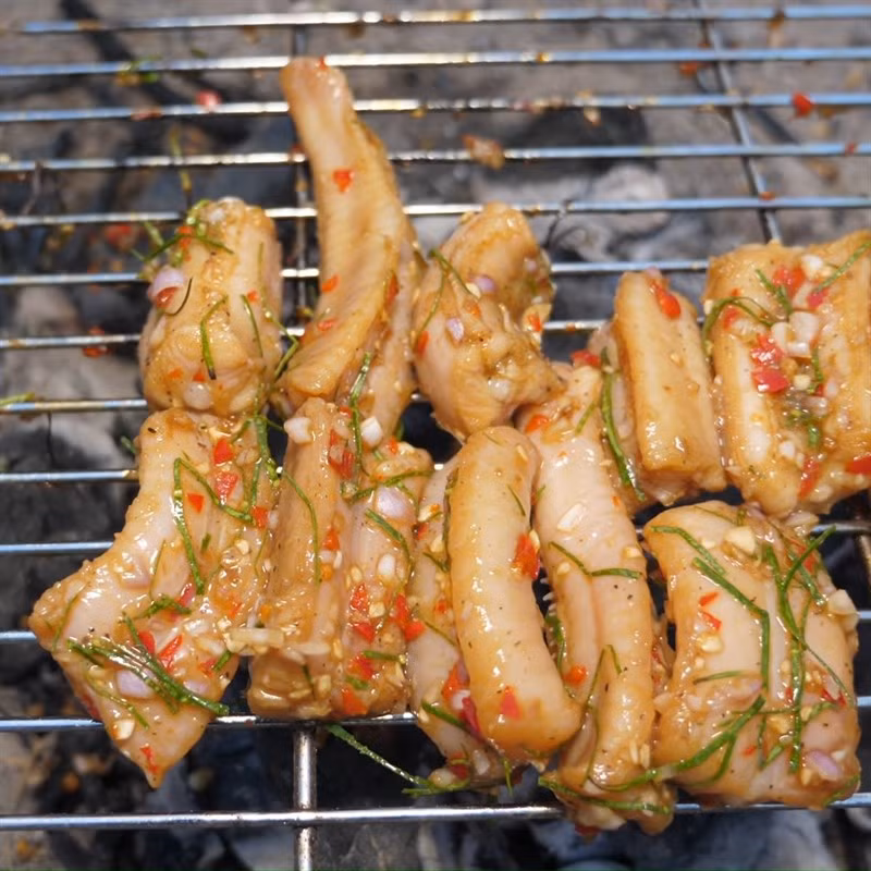 Hiện tượng cá vẫn còn ngọ nguậy ngay cả sau khi bị lột da, róc xương và chặt khúc bày lên đĩa không phải là hiện tượng tâm linh đáng sợ gì cả.