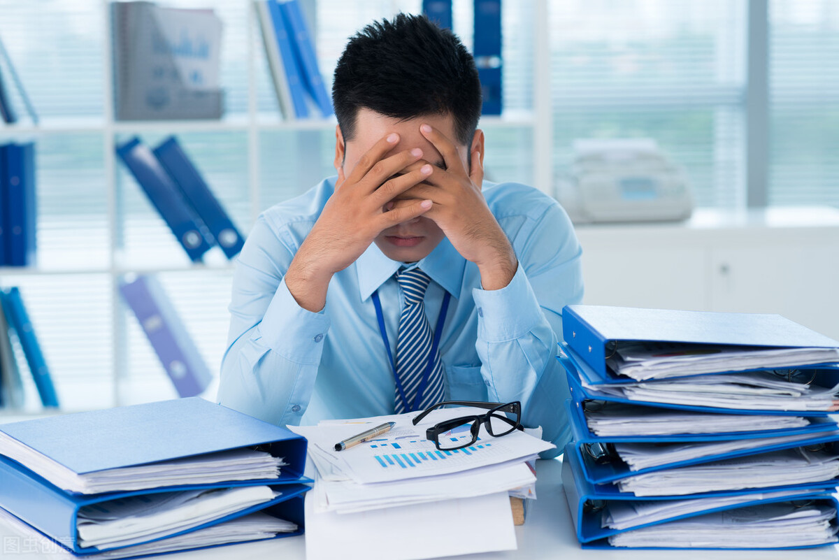 Ngoài ra những chất này còn giúp nâng cao chất lượng của tinh dịch, có thể nói là rất nhiều lợi ích cho các bạn nam. Đồng thời, bệnh nhân viêm tuyến tiền liệt cũng nên chú ý uống nhiều nước và tập thể dục, đặc biệt là các bài tập ngồi xổm có tác dụng massage tuyến tiền liệt tốt hơn, bạn có thể thực hiện thường xuyên để giúp tuyến tiền liệt khỏe mạnh.