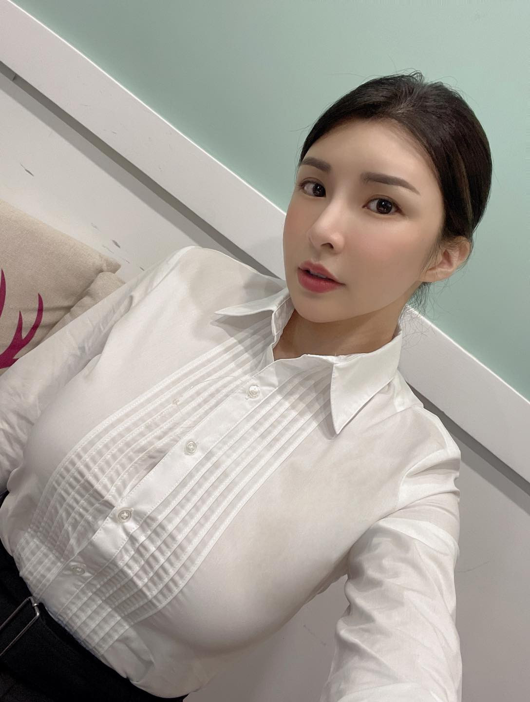 Theo Tô Tâm Ninh, cô nhận ra khóc không giải quyết được vấn đề, chỉ có dũng cảm đối diện với sự thật mới có thể bước tiếp được.