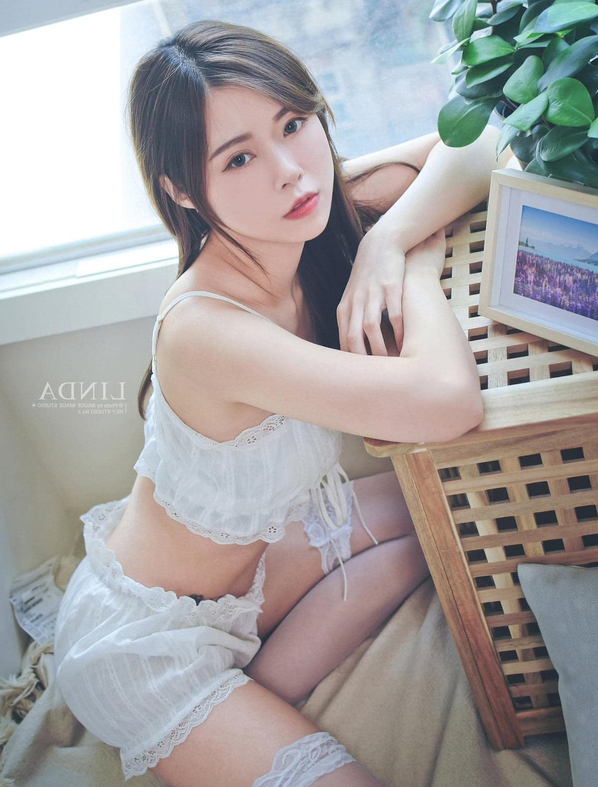 Mọi người không chỉ ngưỡng mộ nhan sắc, dáng vóc của Thiên Tâm, còn phục lăn trí tuệ và thái độ kính nghiệp của cô nàng.