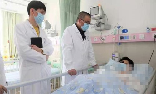 Thuc khuya lam dieu nay, be trai bi xoan tinh hoan...suyt vo sinh