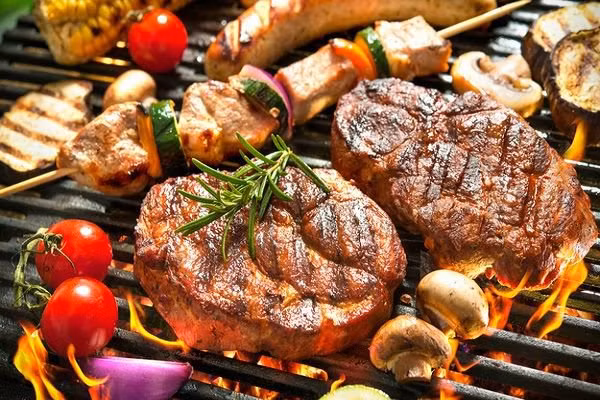 Nếu một lượng lớn đi vào cơ thể lâu ngày sẽ làm tăng độ kết dính và độ nhớt của máu, rất dễ hình thành một số cục máu đông hay còn gọi là huyết khối. Một khi hình thành huyết khối sẽ ảnh hưởng đến quá trình cung cấp máu lên não, nguy cơ nhồi máu não sẽ tăng lên gấp nhiều lần.