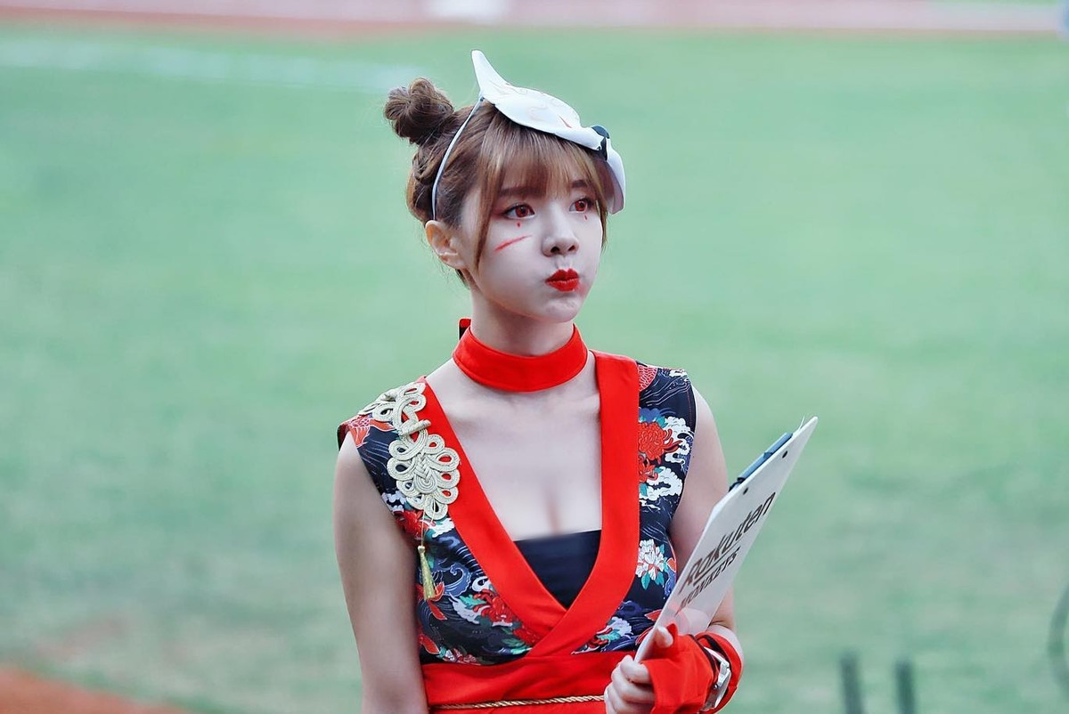 Đặc biệt, nếu như có ăn theo sở thích, Lâm Ngải Dung sẽ tập luyện tăng cường để tiêu hao đi số năng lượng thừa đã nạp vào cơ thể.