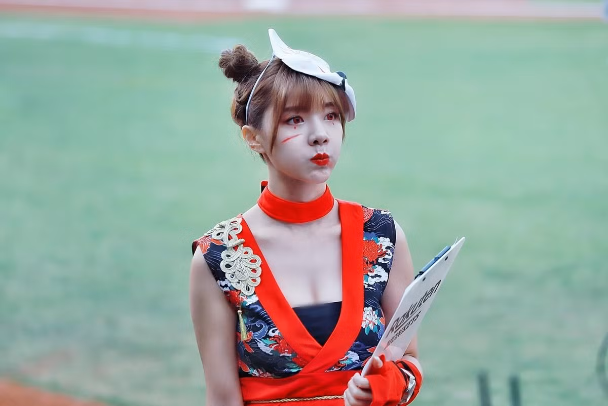 Đặc biệt, nếu như có ăn theo sở thích, Lâm Ngải Dung sẽ tập luyện tăng cường để tiêu hao đi số năng lượng thừa đã nạp vào cơ thể.