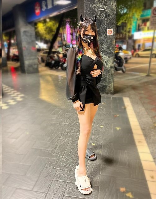 Tính đến thời điểm hiện tại, phong cách của hot girl xinh đẹp người Đài Loan đã gợi cảm và quyến rũ hơn rất nhiều. Có lẽ trong tương lai, cô nàng sẽ phát triển theo hướng này để thu hút được nhiều người hâm mộ hơn.