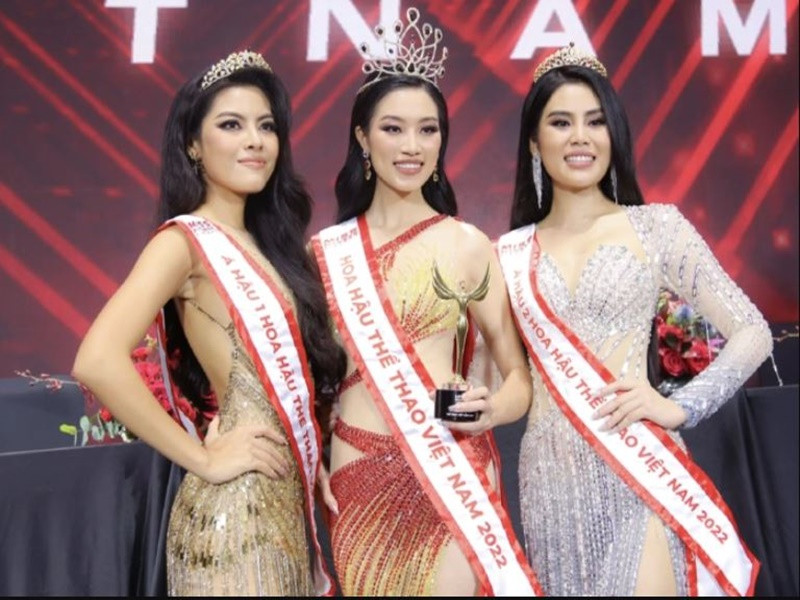 Đoàn Thu Thủy vừa đăng quang Miss Fitness Vietnam 2022 - Hoa hậu Thể thao Việt Nam 2022 trong khi Lê Phương Thảo và Chu Thị Ánh đoạt danh hiệu á hậu. Ảnh: Saostar
