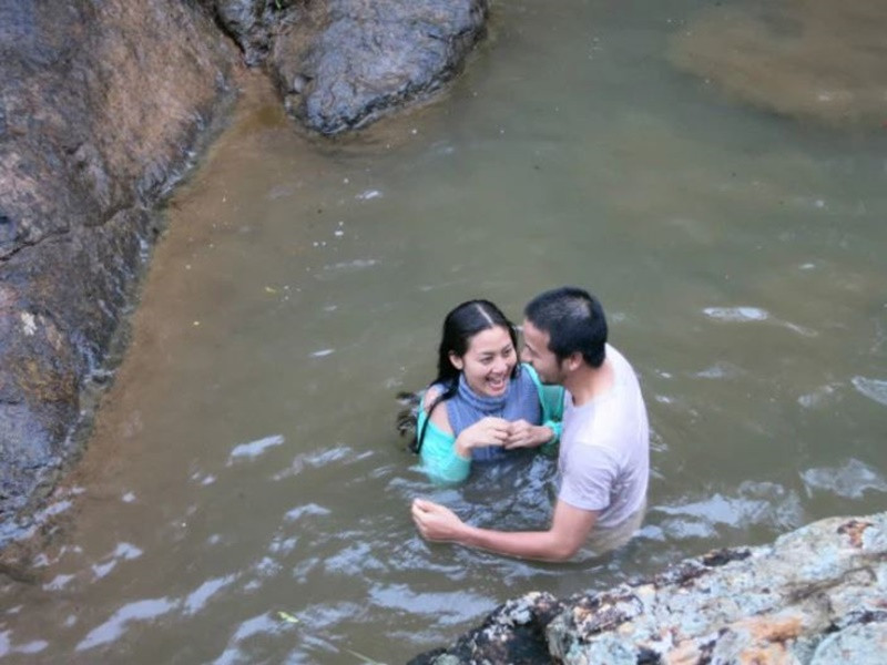 Một cảnh quay lãng mạn trong phim của Ngọc Lan và tình cũ. Ảnh: Phụ nữ Việt Nam