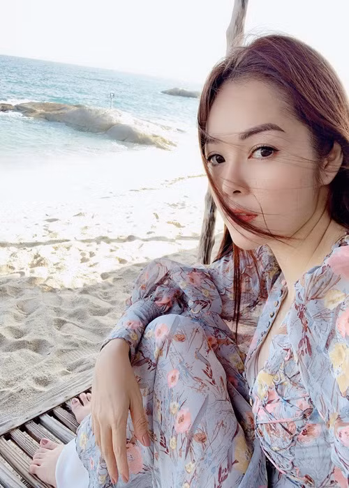 Dương Cẩm Lynh chia sẻ trên Zing, khi dọn ra ở riêng, cô buồn, chông chênh và chới với vì thiếu vắng Anh Khoa, thậm chí đã khóc cả tháng vì luôn mong con có sự ấm áp, yêu thương đủ đầy. Ảnh: FBNV