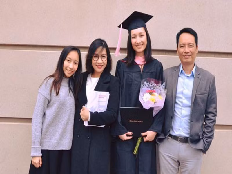 Mỹ Anh sinh năm 2002, là con gái út của Mỹ Linh - Anh Quân và sớm bộc lộ năng khiếu ca hát. Ảnh: VOV