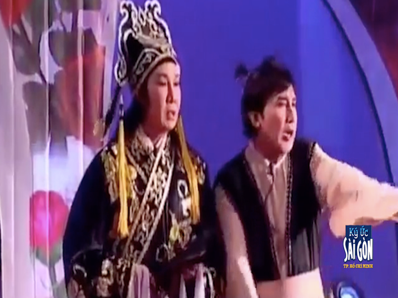 Kim Tử Long học tại trường Đào tạo diễn viên Nhà hát Trần Hữu Trang, khóa 2, cùng với Thoại Mỹ, Ngọc Huyền, Quang Châu, Tô Châu…Ảnh: HTV