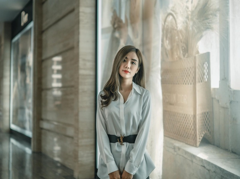 Trong cuộc tình cũ với Hoài Lâm, Bảo Ngọc chịu không ít điều tiếng bởi sự nghiệp của Hoài Lâm tuột dốc sau khi anh công khai hẹn hò. Khi bị một số cư dân mạng quá khích công kích, Bảo Ngọc được Hoài Lâm bênh vực.