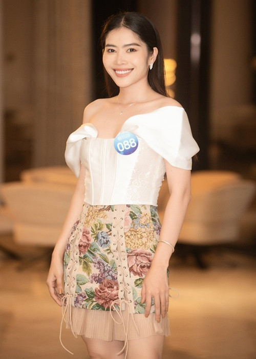 Một số người cho rằng Nam Em không thể tiến sâu ở Miss World Vietnam 2022 vì loạt lùm xùm trong quá khứ như scandal tình cảm, những phát ngôn gây sốc là rào cản đến với vương miện. Ảnh: Vietnamnet