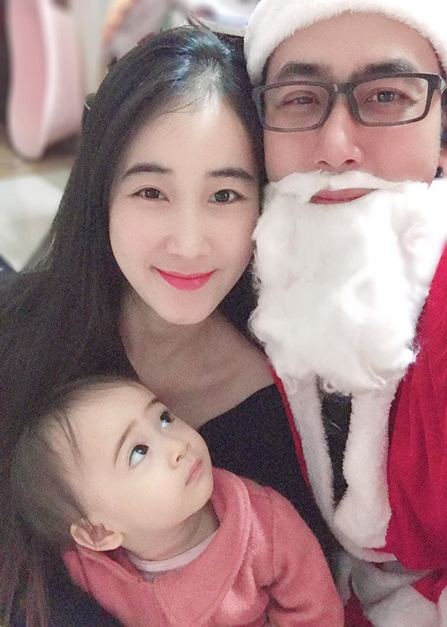 Vợ Bảo Anh vẫn trẻ trung, xinh đẹp dù 2 lần sinh nở.