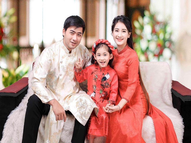 Bà xã của Bảo Anh sinh con gái Lọ Lem vào cuối năm 2013 và con gái Dâu Tây vào năm 2019.