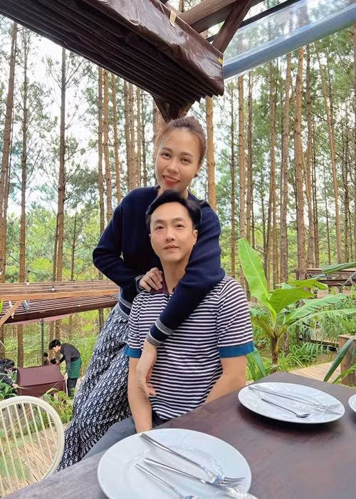  Đàm Thu Trang - Cường Đô la kết hôn vào năm 2019. Sau 3 năm về chung một nhà, tình cảm của cặp đôi này vẫn mặn nồng.