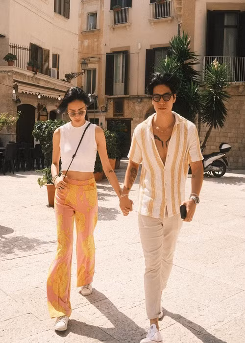 Đôi vợ chồng son ở Italy, Hy Lạp.