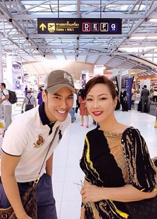 Mẹ của Lý Quí Khánh năm nay 59 tuổi, được nhiều người ngưỡng mộ bởi vẻ quyền quý, sang trọng. Ảnh: FBNV