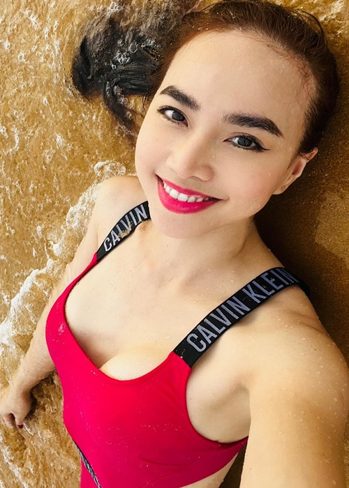 Nhan sắc của nữ diễn viên được khen ngợi ngày càng mặn mà, quyến rũ.