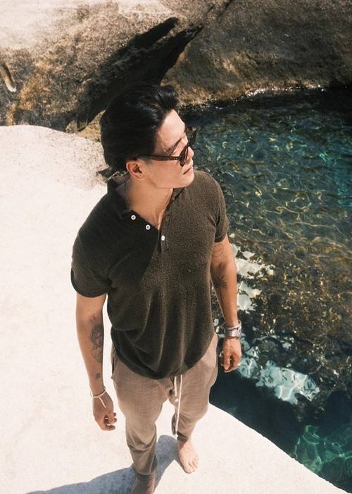 Huy Trần là người lên kế hoạch du lịch ở trời Tây cho hai vợ chồng.