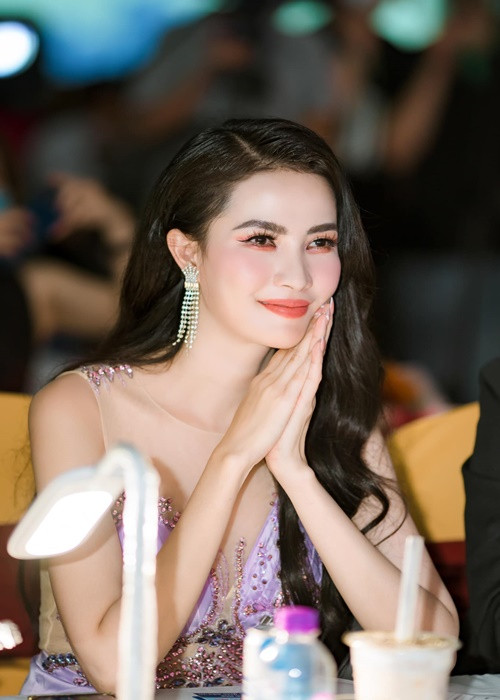 Năm 2019, Phan Thị Mơ chia sẻ, cô hẹn hò một doanh nhân được 2 năm. Ảnh: FBNV