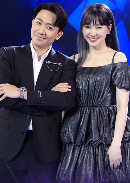 Hari Won từng bị ung thư cổ tử cung. Về bệnh tình của vợ, Trấn Thành chia sẻ rằng cho dù có chuyện gì xảy ra thì anh vẫn yêu vợ. Nam danh hài còn nói, anh không quan trọng chuyện con cái. Ảnh: FBNV