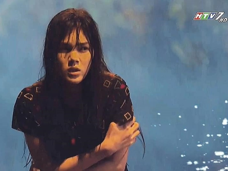 Để có một sự nghiệp như hiện tại, Ngọc Trinh chịu nhiều vất vả. “Nhiều người không biết có hôm bị sốt cao nhưng tôi vẫn đi làm, vừa rời giường mổ tôi nhớ ngay đến trách nhiệm công việc”, người đẹp chia sẻ trên Ngôi sao.