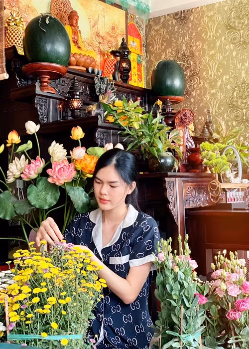 Trong cuộc phỏng vấn với Saostar hồi tháng 8/2021, Ngọc Trinh chia sẻ: “Bây giờ tôi vẫn đang rất đau. Tôi không chấp nhận được sự thật ở hiện tại. Tôi đã ốm sụt đến 4kg vì ăn và ngủ không được. Tôi chỉ biết khóc. Nhưng tôi tin sẽ vượt qua được nỗi đau này”.