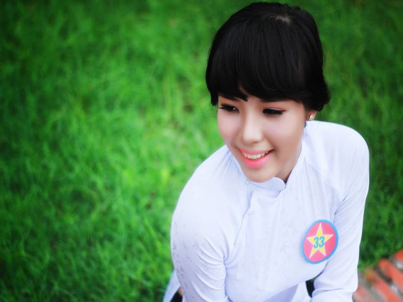 Người đẹp sinh năm 1995, đến từ Nha Trang, từng tham gia nhiều cuộc thi nhan sắc.