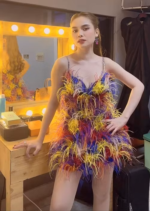 Giang Hồng Ngọc không đồng tình cách nhận xét của Lệ Quyên. Cô còn phân trần chỉ muốn được thành công như Lệ Quyên chứ không phải muốn là bản sao.